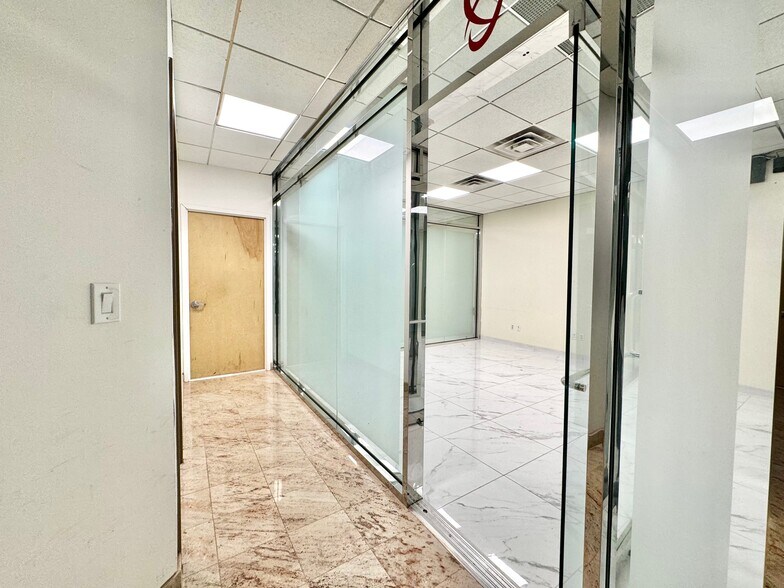 More Photos Of 25-21 49th St, Astoria Office For Lease