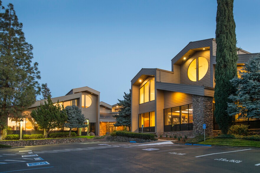 More Photos Of 6939 Sunrise Blvd, Citrus Heights Office For Lease