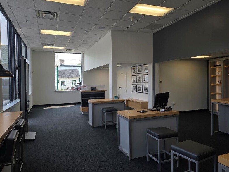 More Photos Of 153 Washington St, Claremont Freestanding For Sale