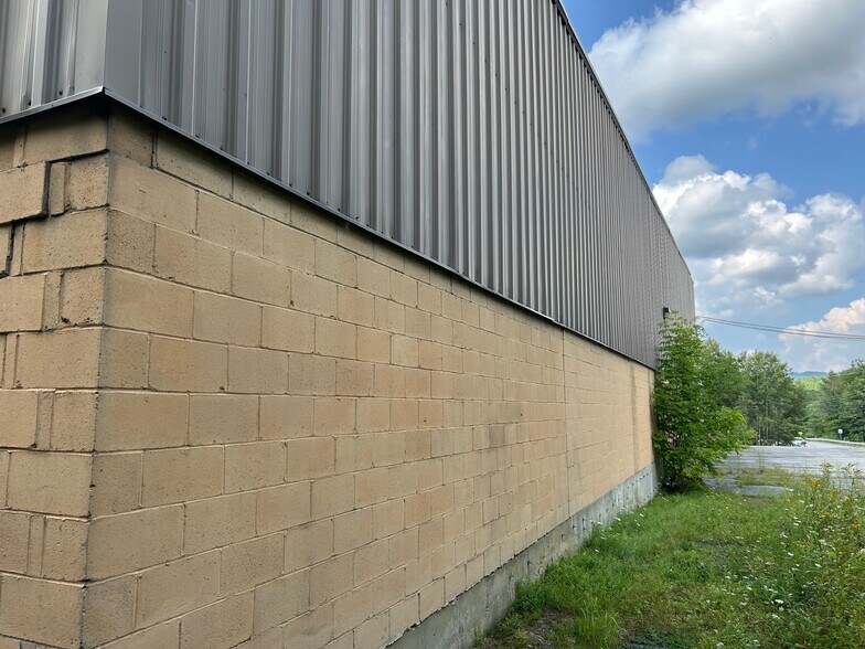 More Photos Of 326 Dartmouth College Hwy, Lebanon Warehouse For Sale