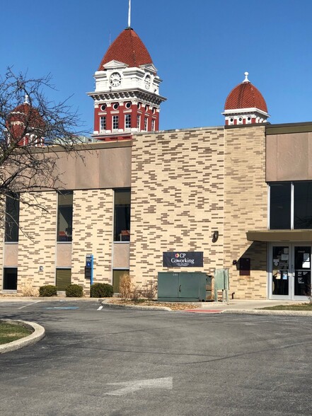 Primary Photo Of 115 S Court St, Crown Point Coworking Space