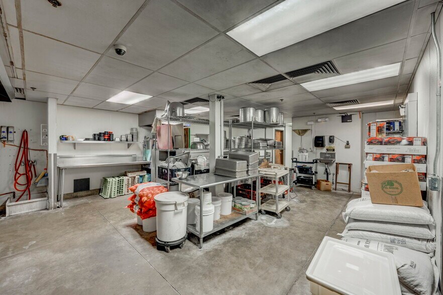 More Photos Of 922-926 Victorian Ave, Sparks General Retail For Sale