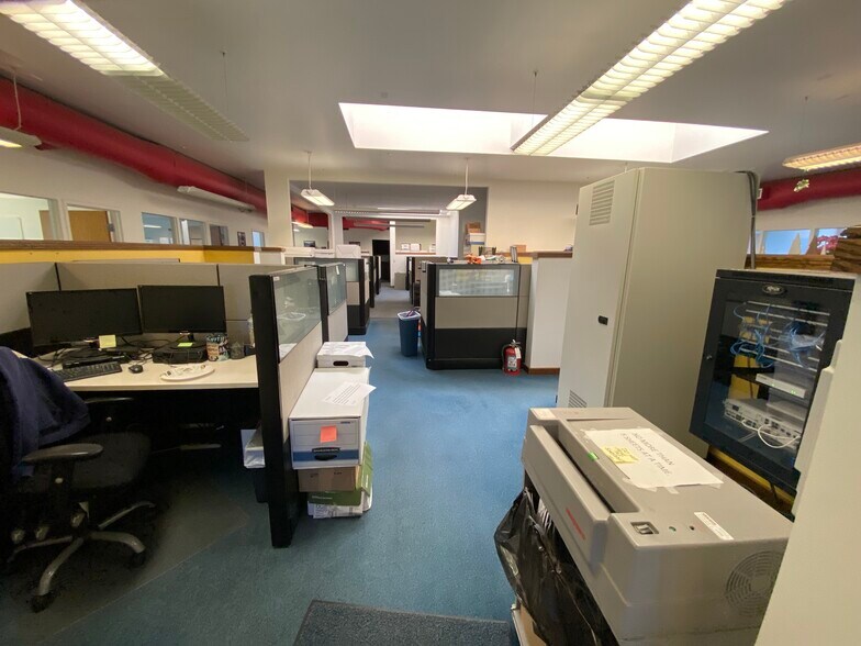 More Photos Of 501 Robb St, McKees Rocks Warehouse For Sale