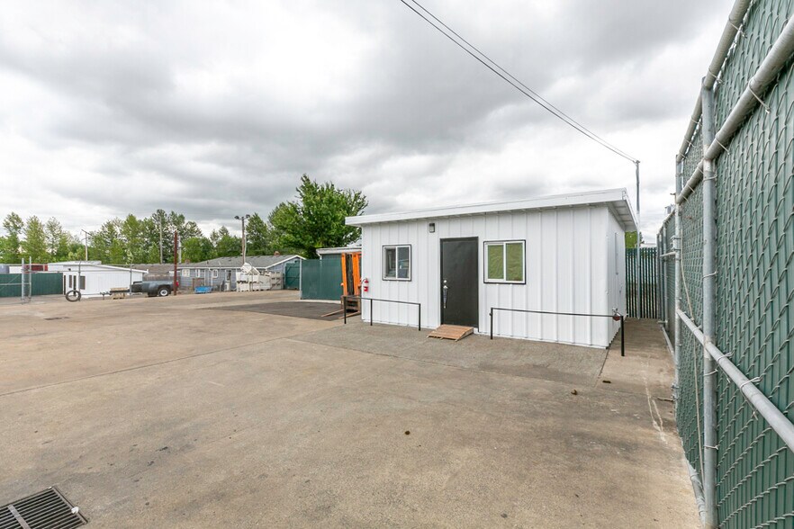 More Photos Of , Salem Unknown For Sale