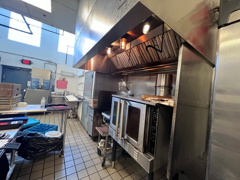 More Photos Of 405 Hay St, Fayetteville Apartments For Lease