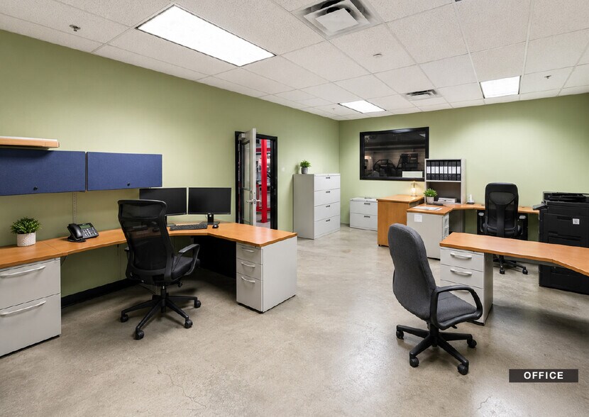 More Photos Of 4914 Pan American Fwy NE, Albuquerque Manufacturing For Sale