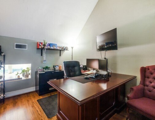 More Photos Of 2711 Hibernia St, Dallas Medical For Sale