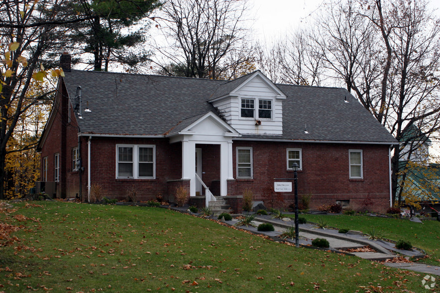 Primary Photo Of 11 New Hackensack Rd, Wappingers Falls Freestanding For Sale