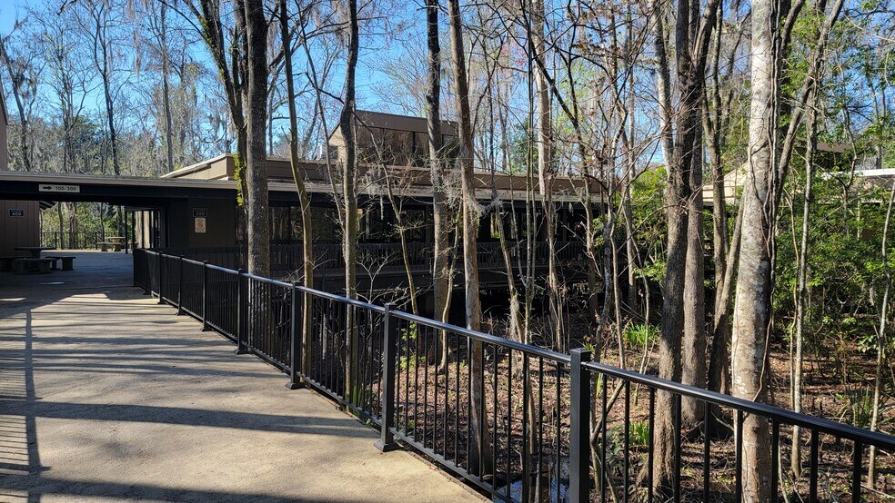 More Photos Of 2301 Park Ave, Orange Park Office For Sale