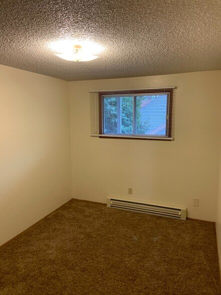 More Photos Of 1250 SW E Ave, Corvallis Apartments For Sale