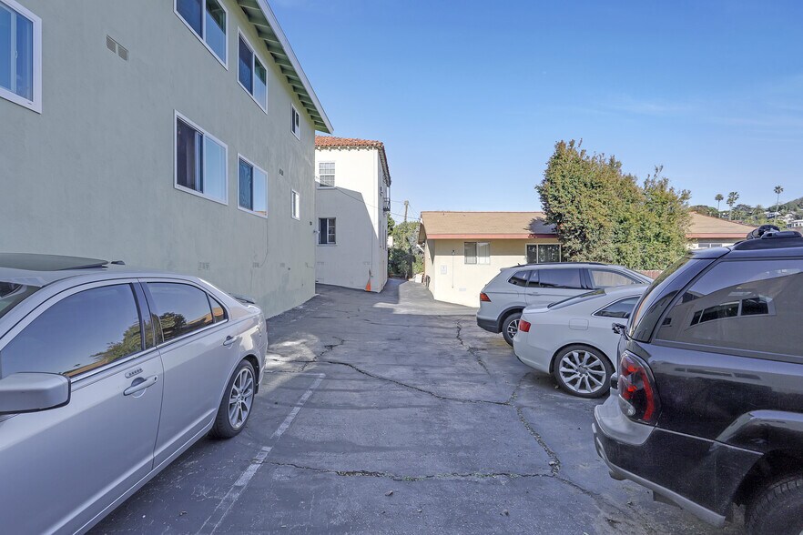 More Photos Of 153-157 W Channel Rd, Santa Monica Apartments For Sale