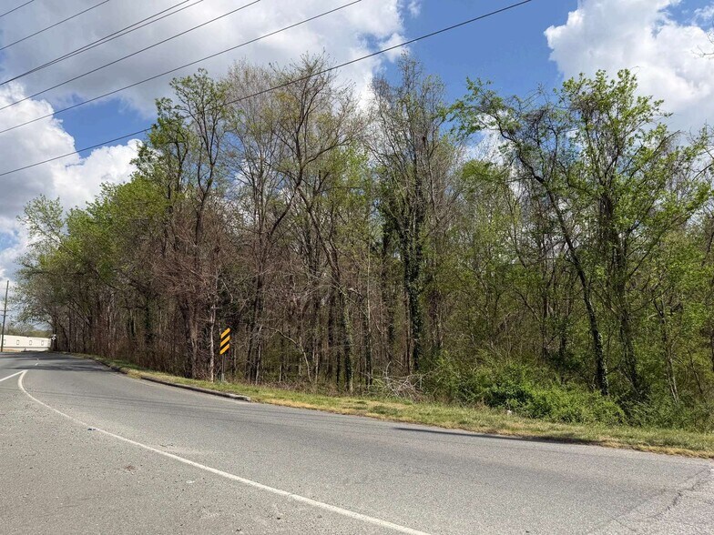 More Photos Of 0 Young Dr, Lexington Land For Sale