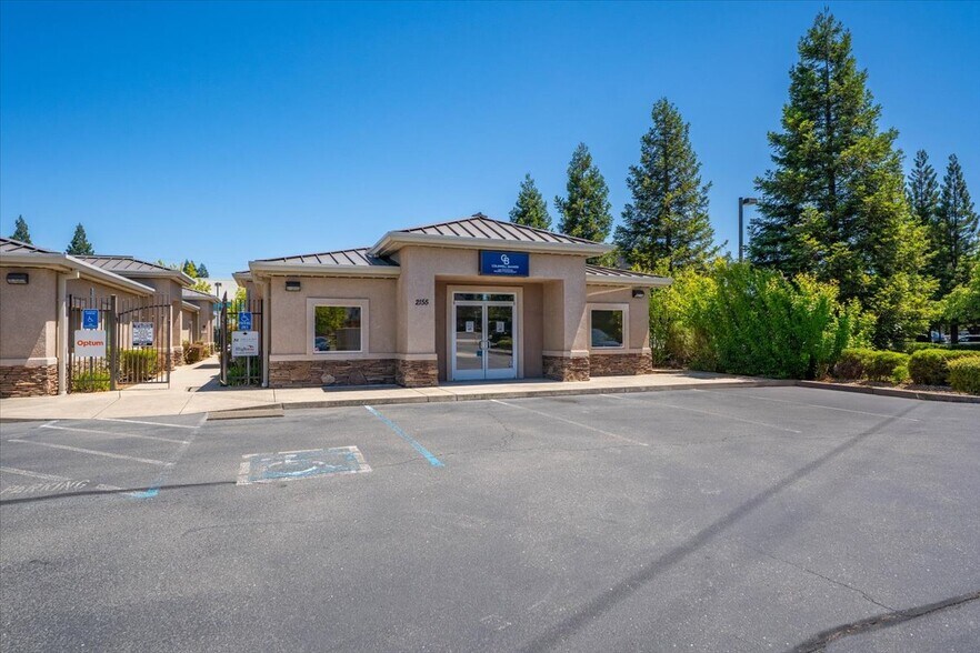 More Photos Of 2155 Larkspur Ln, Redding Office For Sale