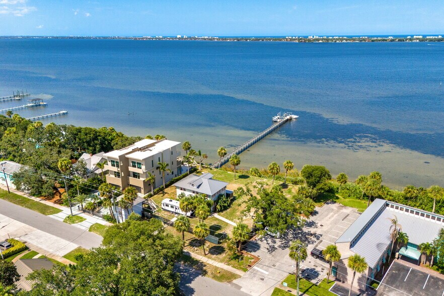 More Photos Of 1811 Riverview Dr, Melbourne Office Residential For Sale