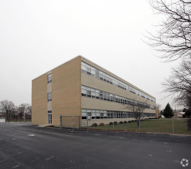 More Photos Of 350 Georgetown Rd, Carneys Point Schools For Lease