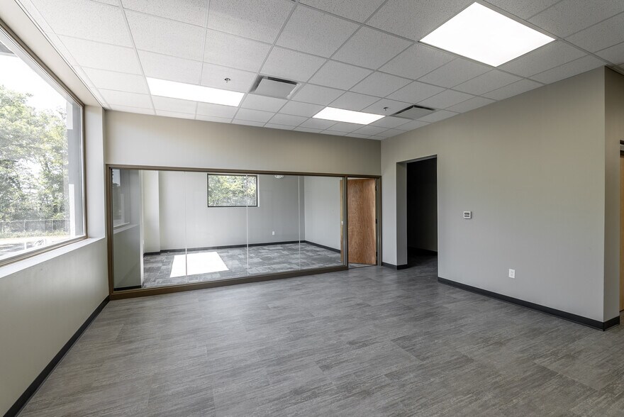 More Photos Of 230 Ellery Ct, Nashville Distribution For Lease