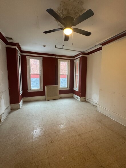 More Photos Of 2449 Shirley Ave, Baltimore Flex For Sale