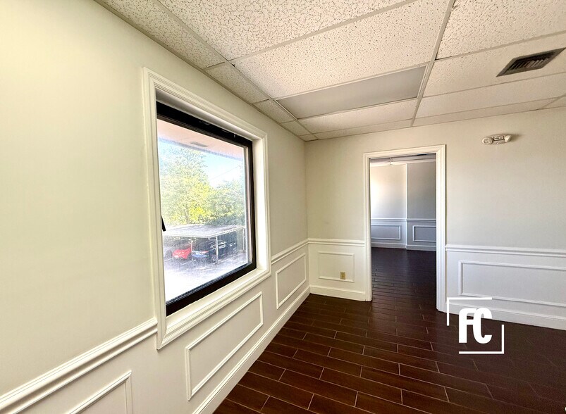More Photos Of 3601 SE Ocean Blvd, Stuart Office For Sale