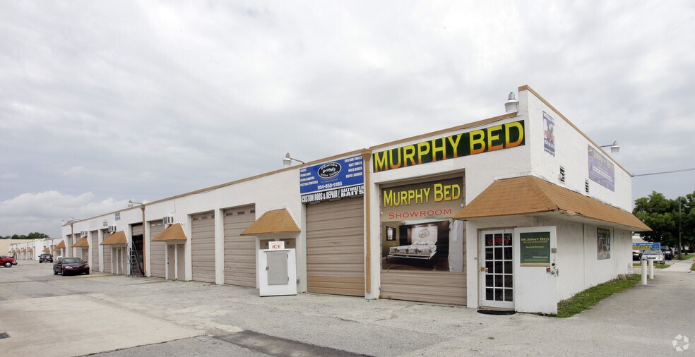 Primary Photo Of 5931 Anglers Ave, Dania Warehouse For Lease