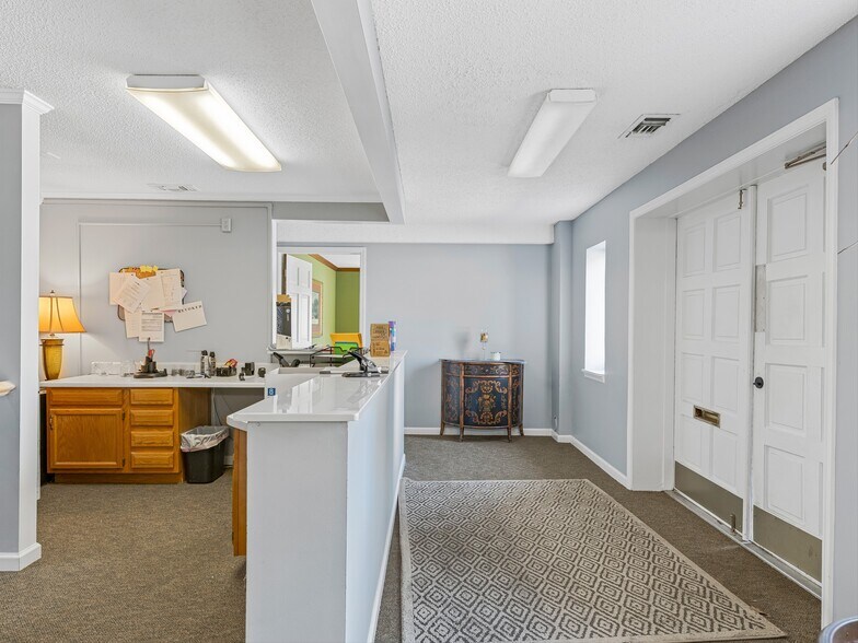 More Photos Of 168 S Liberty St, Asheville Office For Lease
