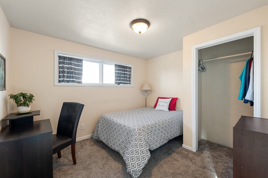 More Photos Of 2012 N Ruby St, Spokane Freestanding For Sale