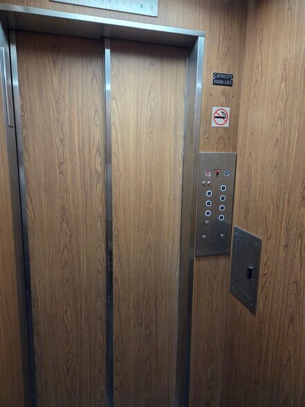 More Photos Of 210 E Fayette St, Syracuse Office For Sale