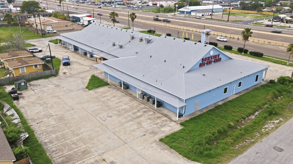 More Photos Of 9929 S Padre Island Dr, Corpus Christi Storefront For Sale
