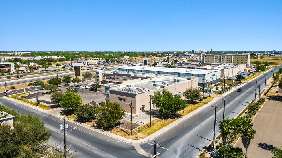 More Photos Of 5025 W Expressway 83, McAllen Restaurant For Lease