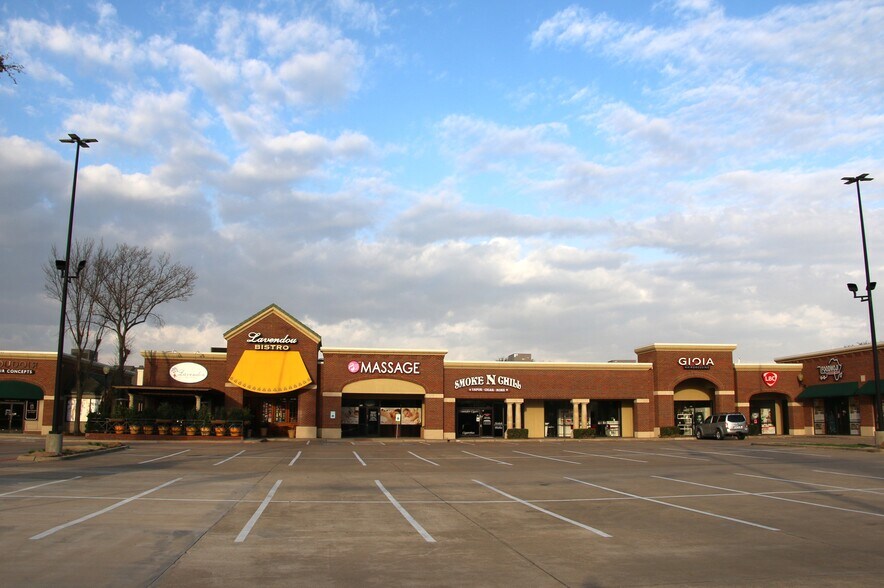 More Photos Of 19009 Preston Rd, Dallas Unknown For Lease