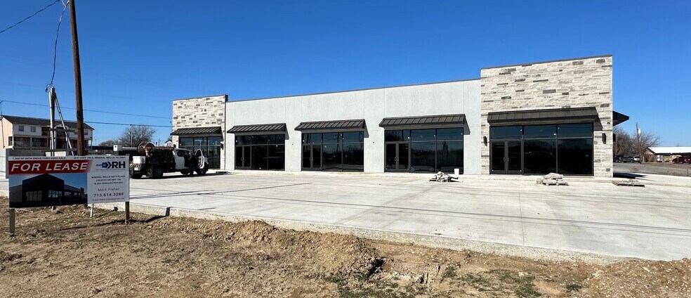 More Photos Of 4111 Hwy 180 E, Mineral Wells General Retail For Sale