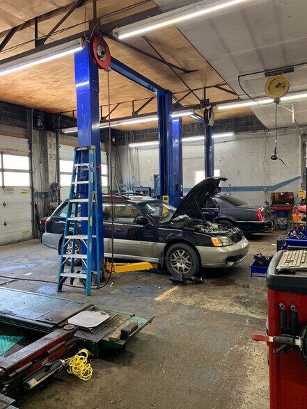 More Photos Of 330 Strode Ave, Coatesville Auto Repair For Sale