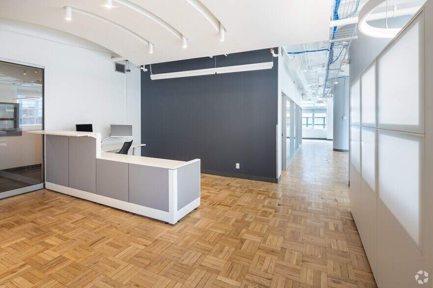 More Photos Of 119 Spadina Ave, Toronto Loft Creative Space For Lease