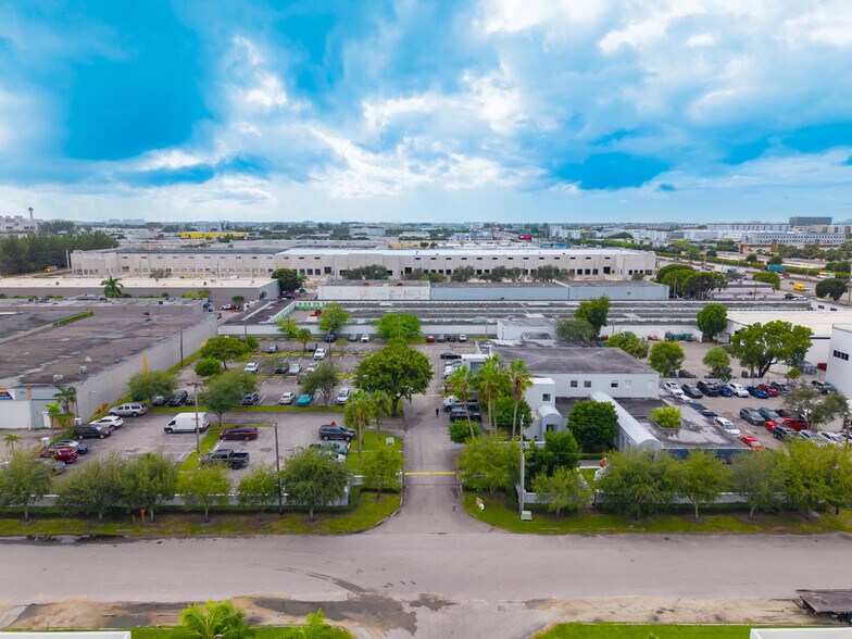More Photos Of 7500 NW 52nd St, Miami Medical For Lease