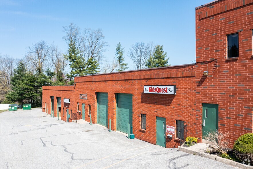 Primary Photo Of 77 W Baltimore Pike, Media Flex For Lease