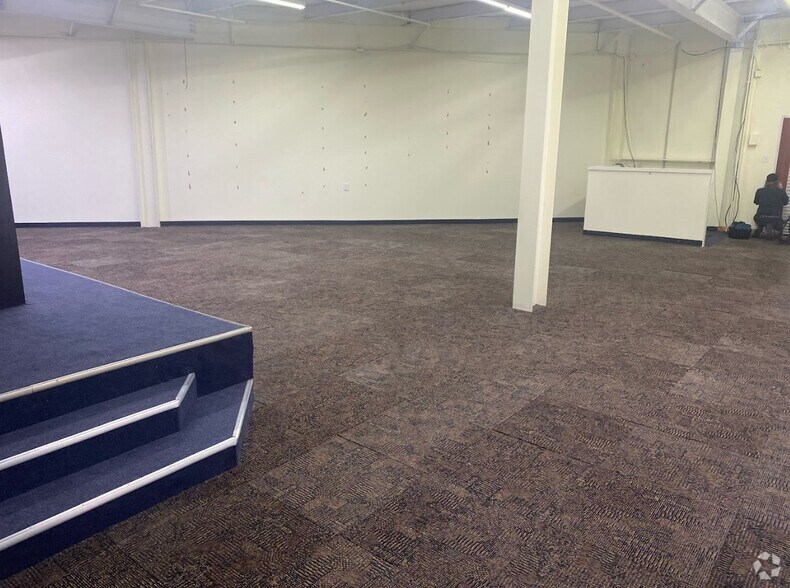 More Photos Of 2640 Old Denton Rd, Carrollton Storefront For Lease