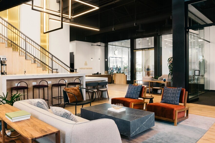 More Photos Of 7014 E Camelback Rd, Scottsdale Coworking Space