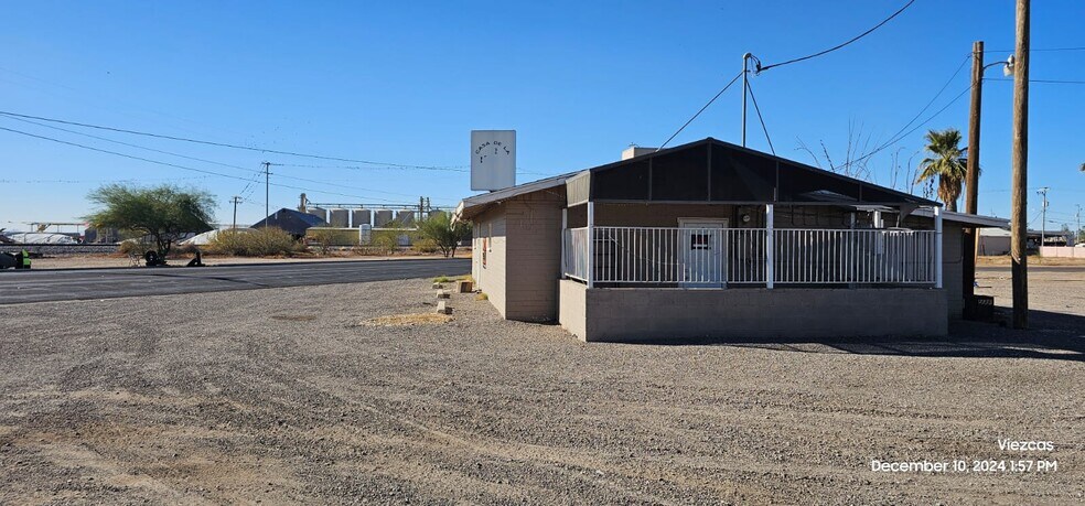 More Photos Of 864 E Jimmie Kerr Blvd, Casa Grande Bar For Sale