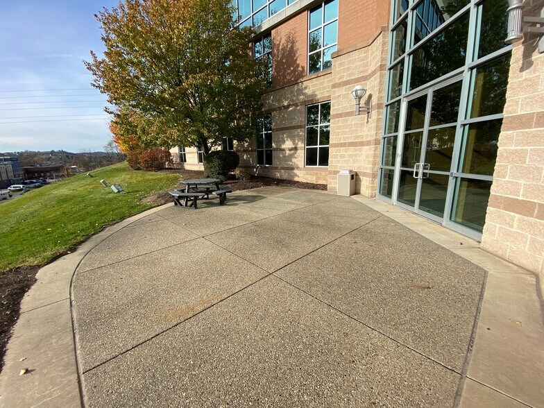 More Photos Of 470 Johnson Rd, Washington Office For Lease