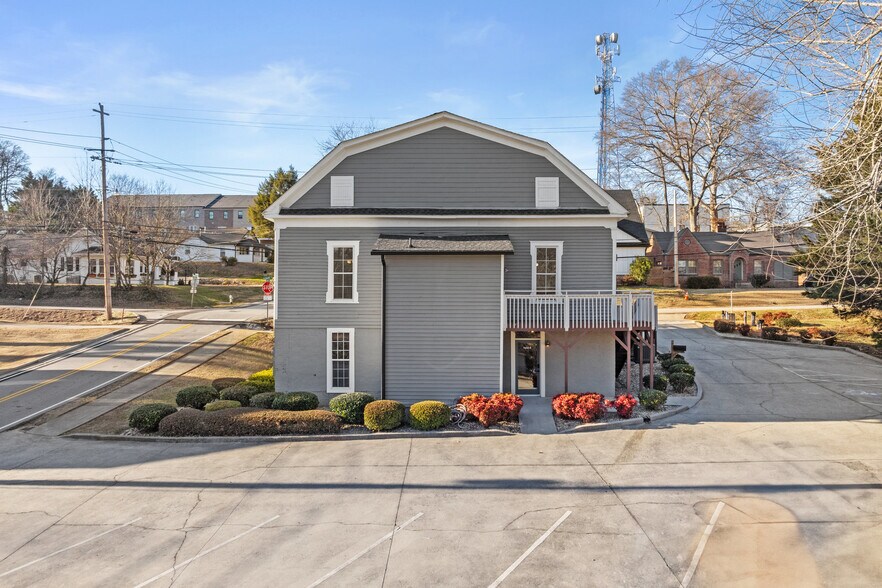 More Photos Of 90 E Moreno St, Buford Office Residential For Sale