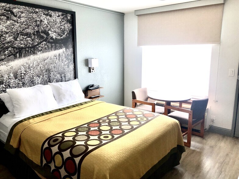 More Photos Of 888 S Main St, Fort Bragg Hotel For Sale