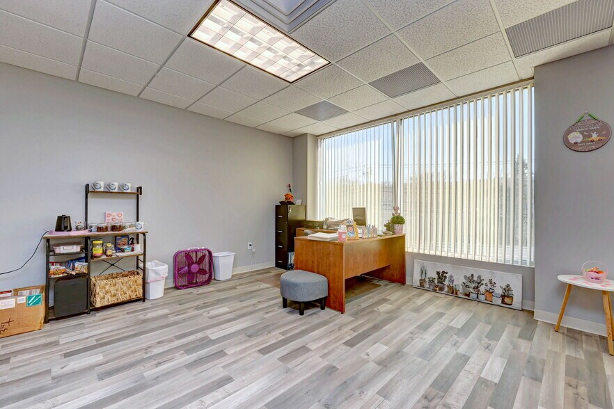 More Photos Of 317 Foxon Rd, East Haven Medical For Lease