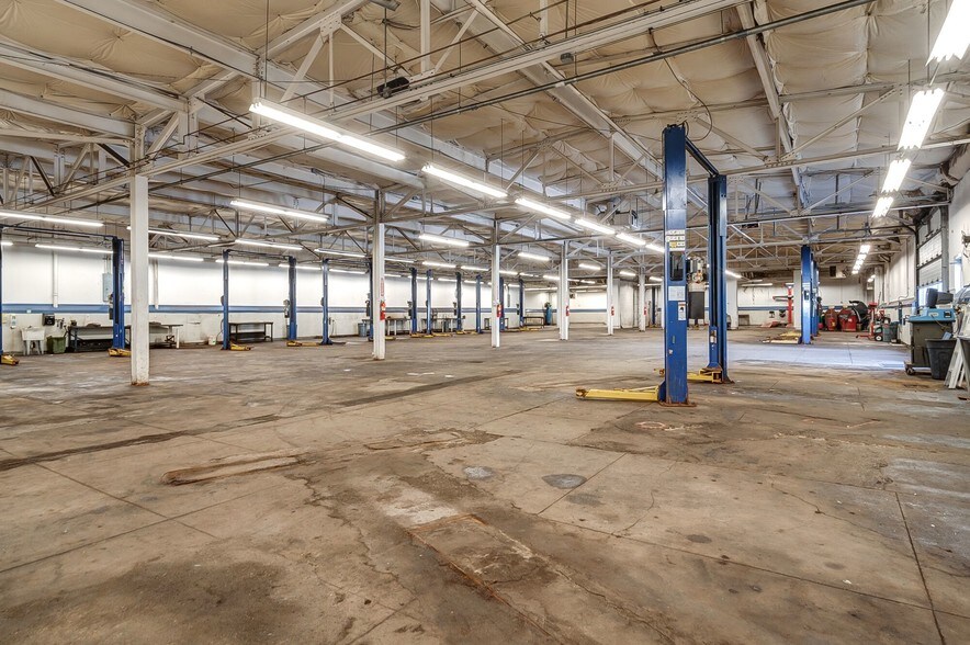 More Photos Of 647 W Genesee St, Syracuse Auto Dealership For Sale