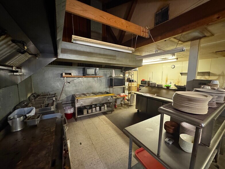 More Photos Of 633 Grand ave, Texola Flex For Sale
