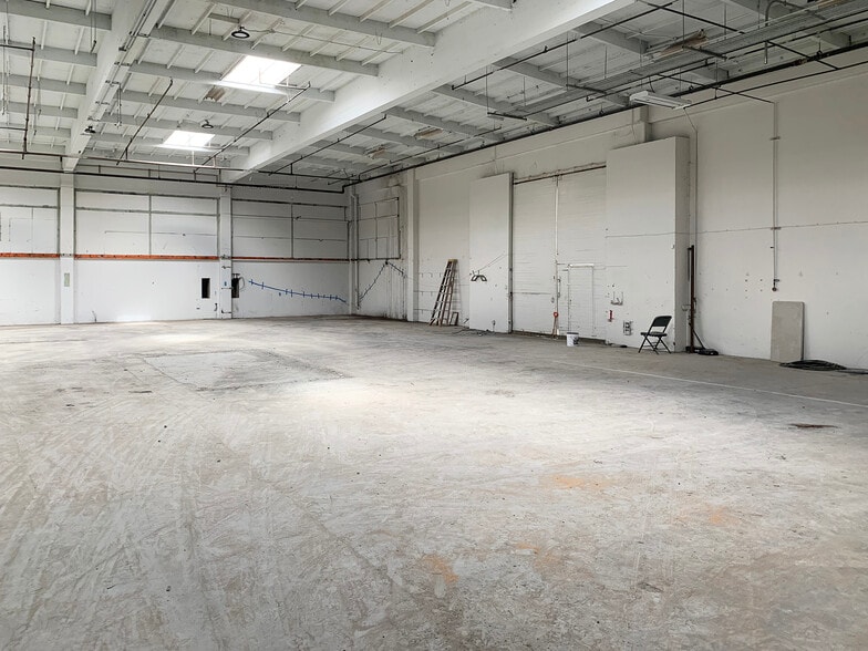 More Photos Of 109 W 3rd St, Eureka Warehouse For Lease