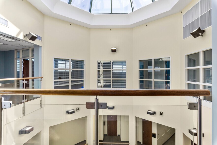 More Photos Of 201 E Livermore Dr, Pembroke Medical For Sale