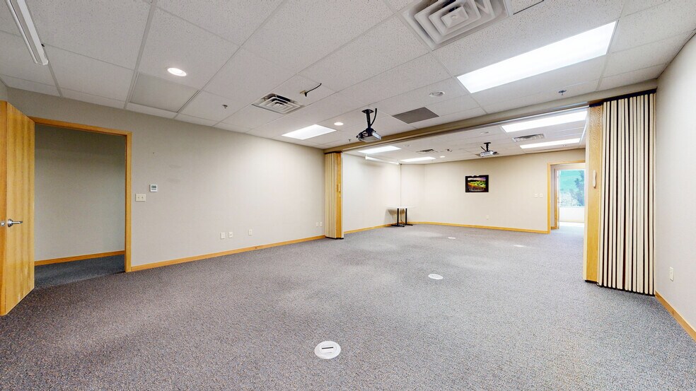 More Photos Of 2695 W Eisenhower Blvd, Loveland Office For Lease