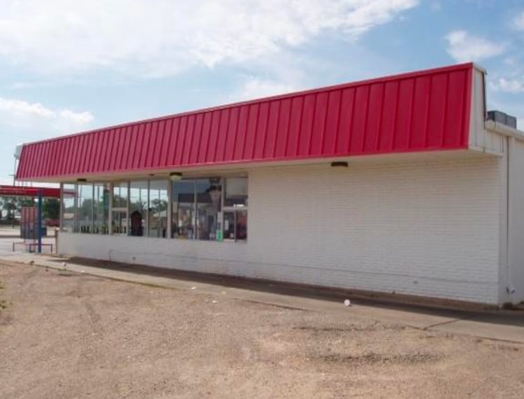 More Photos Of 514 Main St, Sunray General Retail For Sale