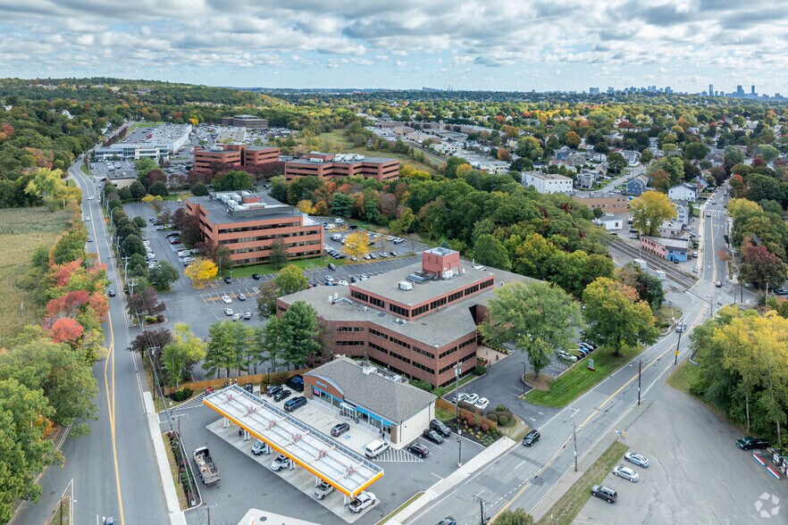 More Photos Of 135 Beaver St, Waltham Office For Lease