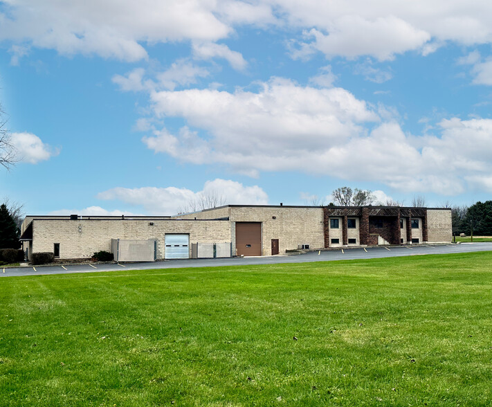 Primary Photo Of 44W210 Keslinger Rd, Elburn Warehouse For Sale