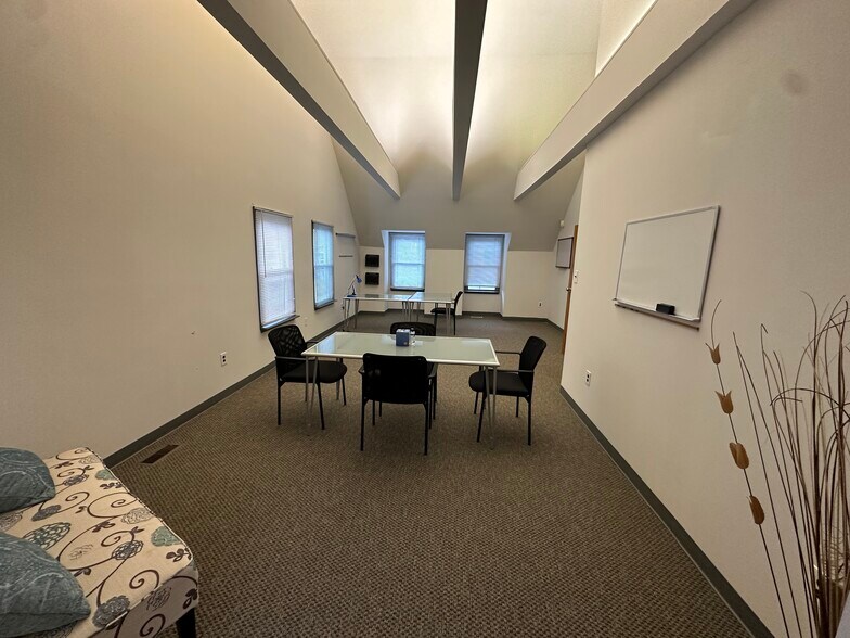 More Photos Of 2500 E High St, Pottstown Office For Sale